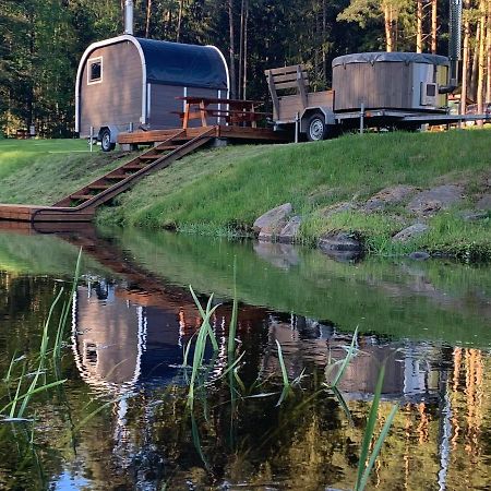 Orupohja Kaempingud Ja Telkimisala Hotel Põlva Kültér fotó