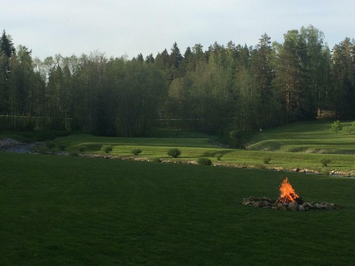 Orupohja Kaempingud Ja Telkimisala Hotel Põlva Kültér fotó